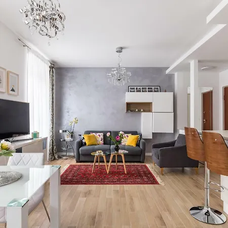 Apartman Petrova Attic Split