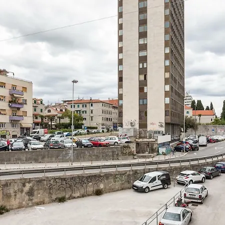 Apartman Petrova Attic *