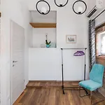 Petrova Attic Split