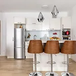 Lägenhet Petrova Attic *