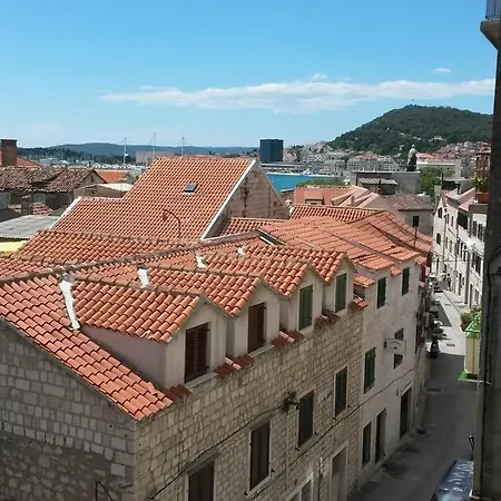 Apartment Petrova Attic Split