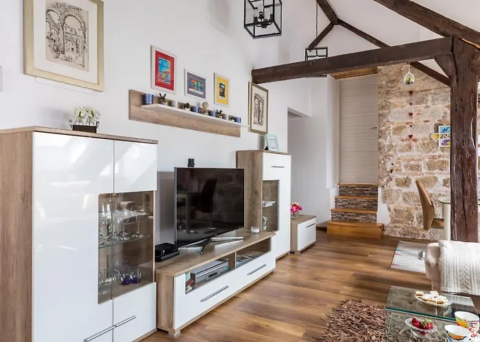 Petrova Attic Appartement