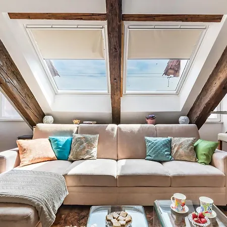 Petrova Attic * Сплит