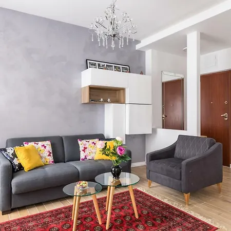 Petrova Attic Апартаменты *